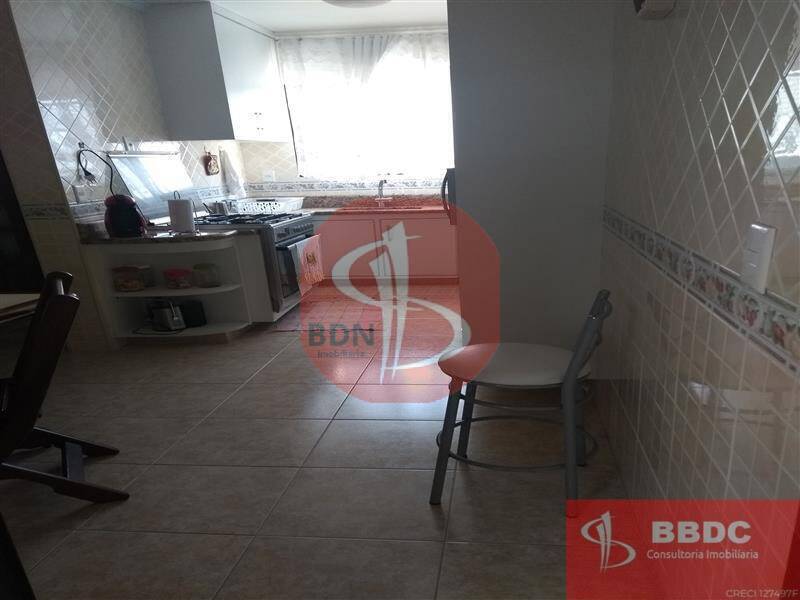 Apartamento à venda com 3 quartos, 246m² - Foto 13