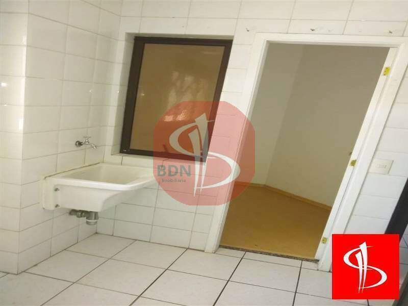 Apartamento para alugar com 2 quartos, 97m² - Foto 10