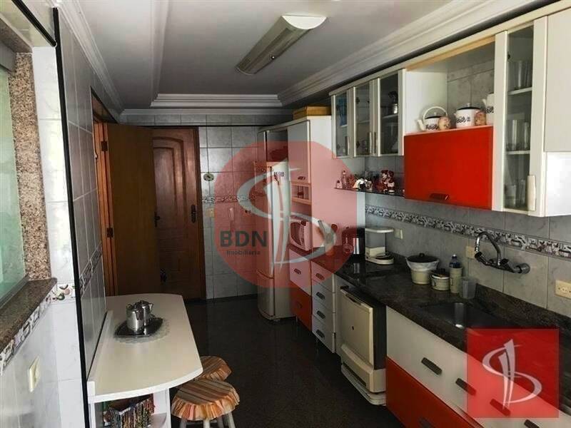 Apartamento à venda com 4 quartos, 278m² - Foto 6