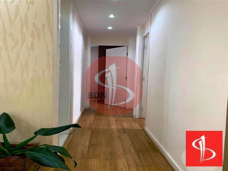 Apartamento à venda com 3 quartos, 61m² - Foto 4