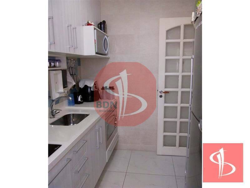 Apartamento à venda com 2 quartos, 48m² - Foto 13