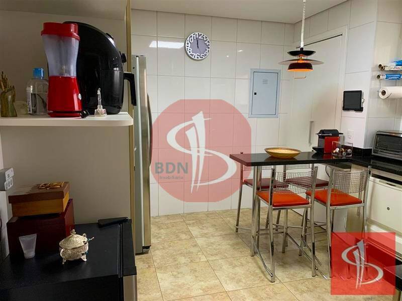 Apartamento à venda com 3 quartos, 125m² - Foto 12