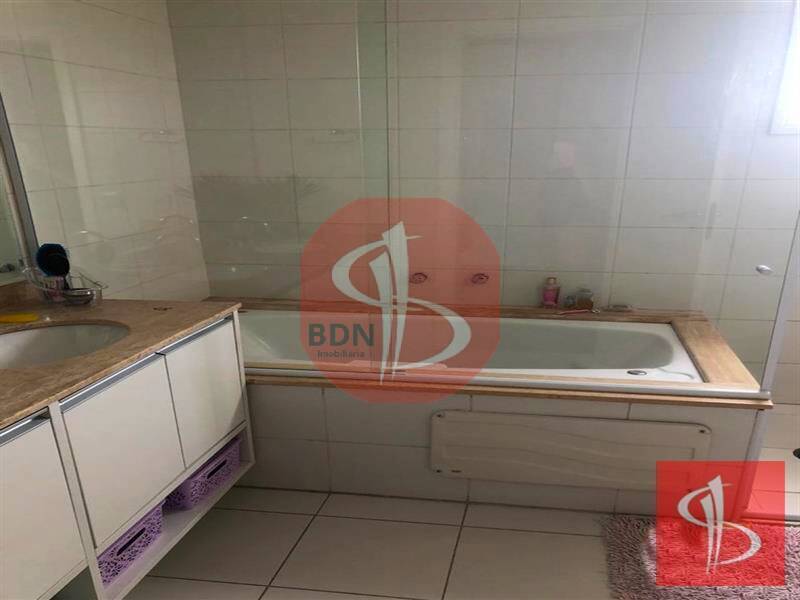 Apartamento à venda com 4 quartos, 225m² - Foto 11