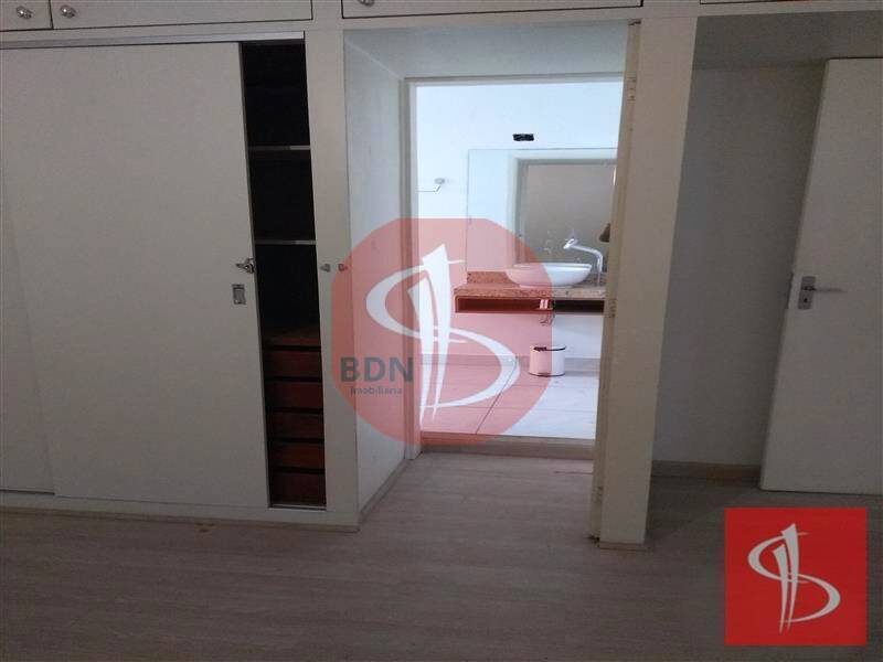 Apartamento à venda com 4 quartos, 225m² - Foto 13