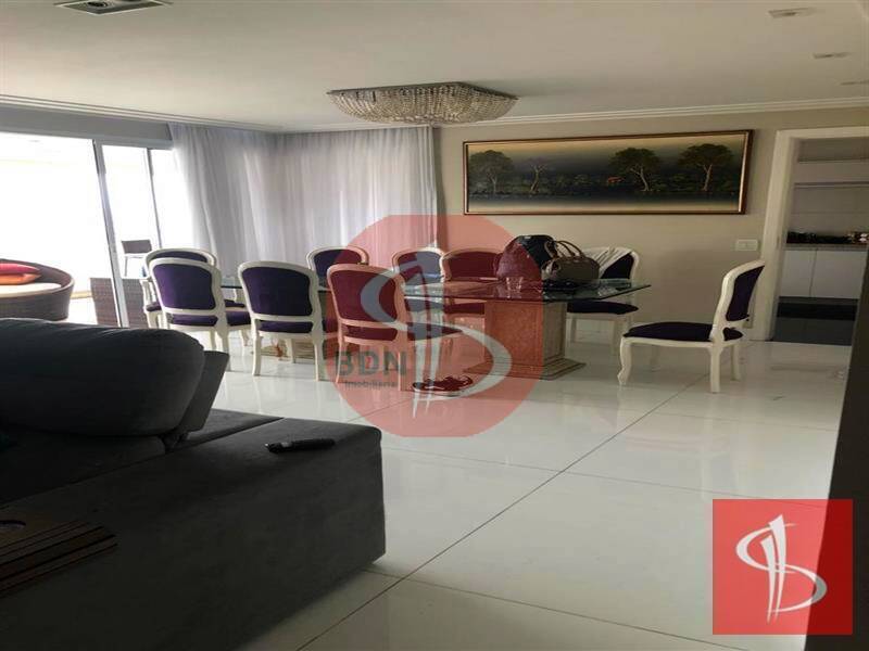 Apartamento à venda com 4 quartos, 225m² - Foto 2