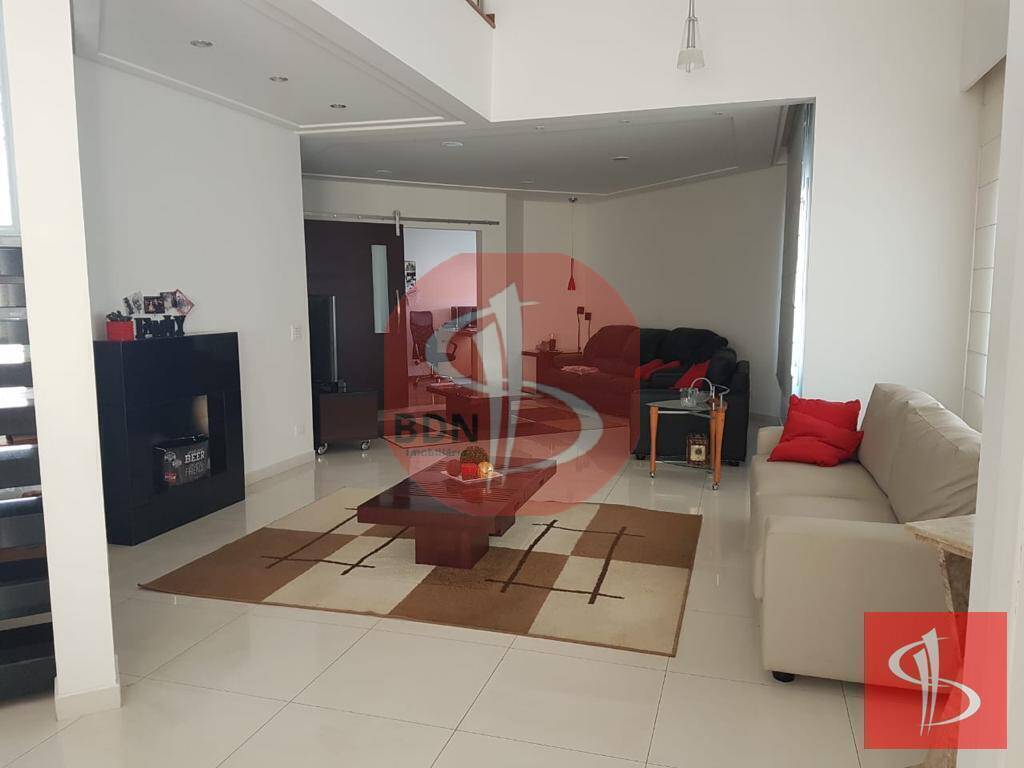 Casa à venda com 4 quartos, 300m² - Foto 10