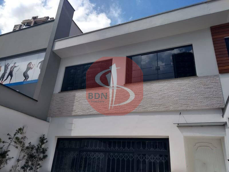 Sobrado para alugar com 5 quartos, 180m² - Foto 2