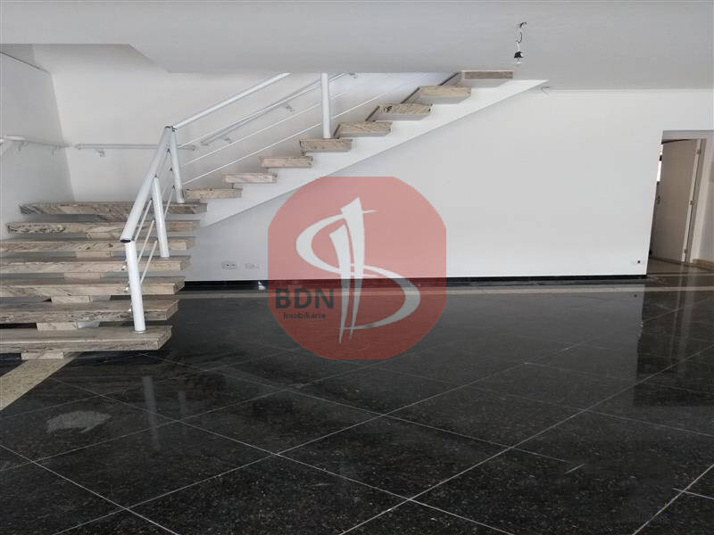 Sobrado para alugar com 6 quartos, 170m² - Foto 2