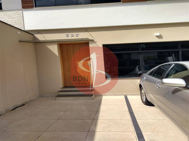 Sobrado para alugar com 6 quartos, 170m² - Foto 1