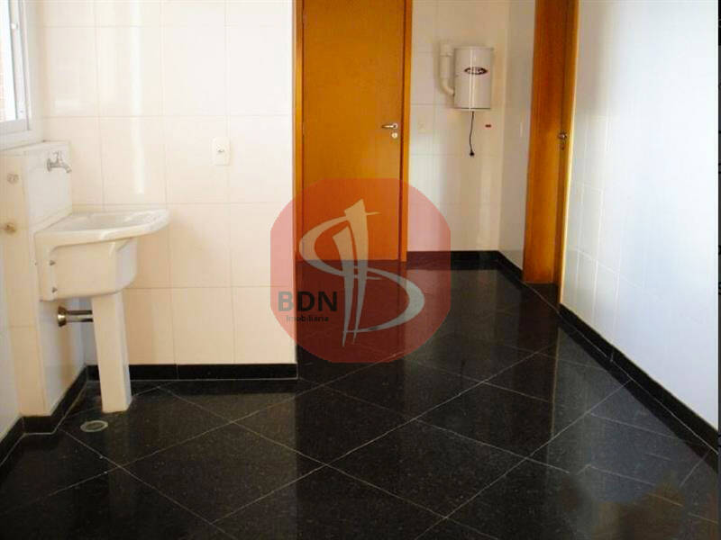 Apartamento à venda com 4 quartos, 333m² - Foto 9