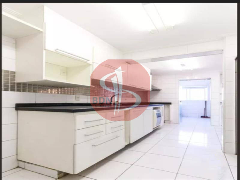 Apartamento à venda com 3 quartos, 143m² - Foto 3