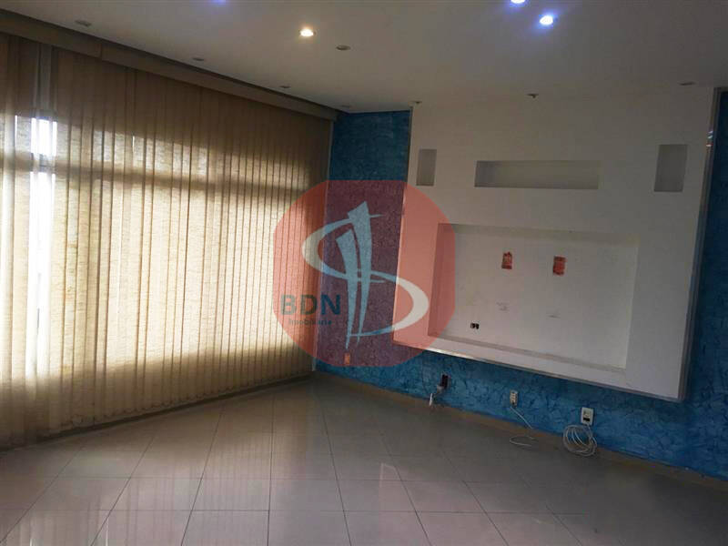 Sobrado à venda com 3 quartos, 350m² - Foto 2