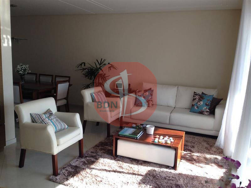 Apartamento à venda com 3 quartos, 141m² - Foto 1