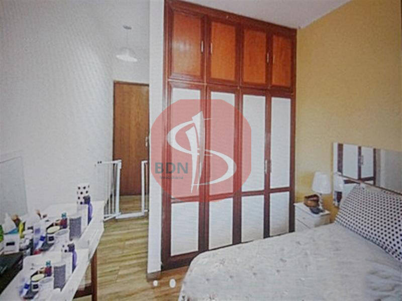 Sobrado à venda com 4 quartos, 125m² - Foto 3