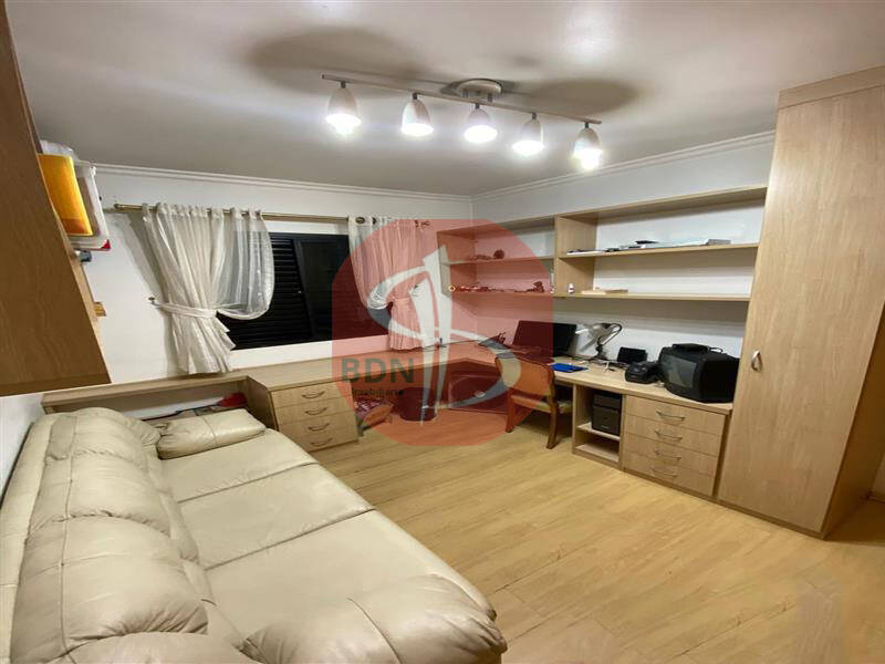 Apartamento à venda com 3 quartos, 107m² - Foto 5