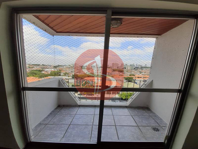 Apartamento para alugar com 2 quartos, 70m² - Foto 2