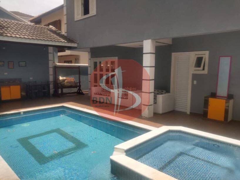 Casa à venda com 3 quartos, 300m² - Foto 17