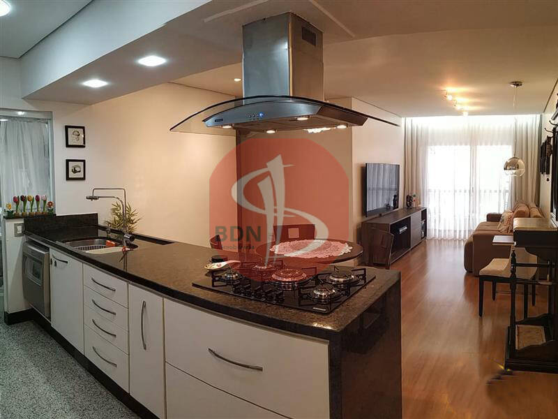 Apartamento à venda com 2 quartos, 70m² - Foto 1