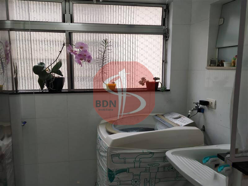 Apartamento à venda com 2 quartos, 70m² - Foto 10