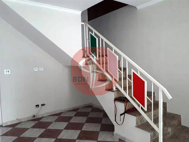 Sobrado para alugar com 4 quartos, 68m² - Foto 4