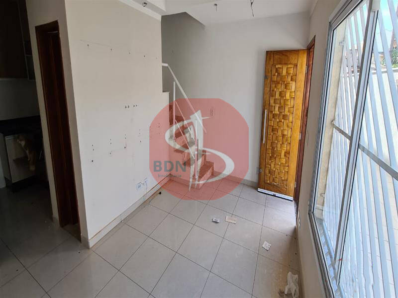 Sobrado à venda com 2 quartos, 72m² - Foto 4