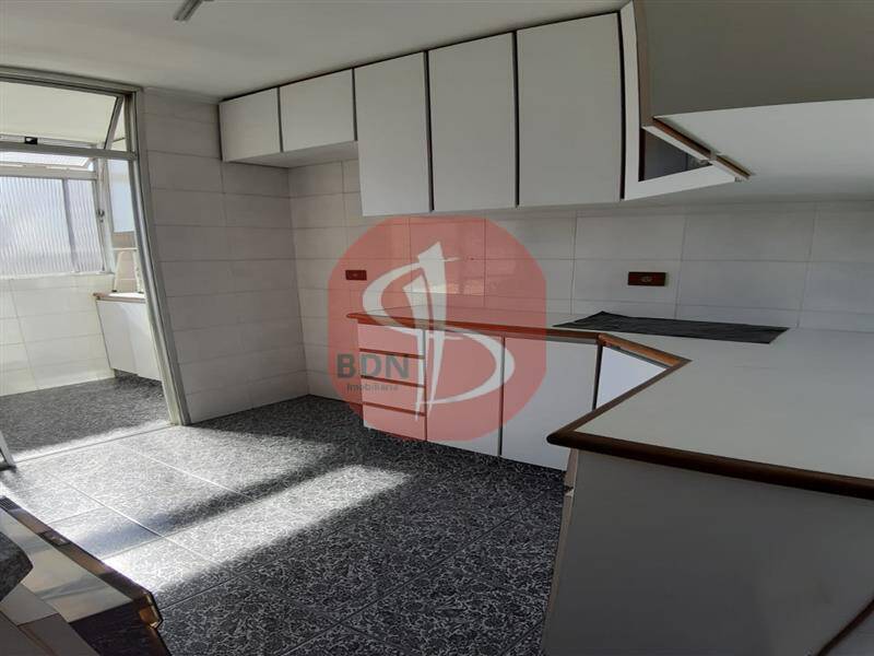 Apartamento à venda com 1 quarto, 40m² - Foto 2