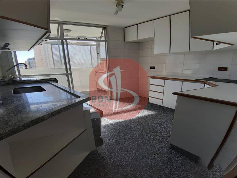 Apartamento à venda com 1 quarto, 40m² - Foto 4