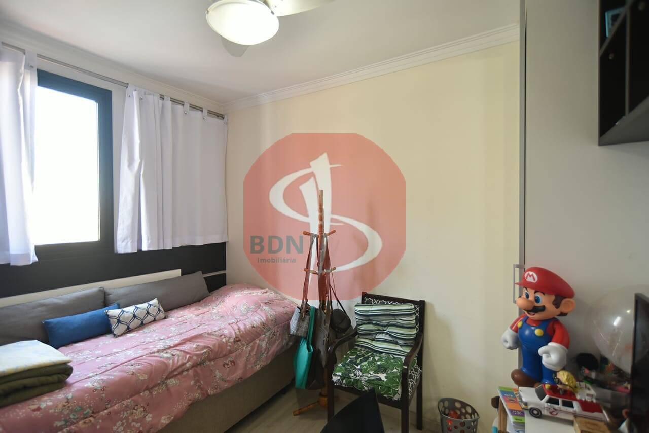 Apartamento à venda com 3 quartos, 82m² - Foto 17