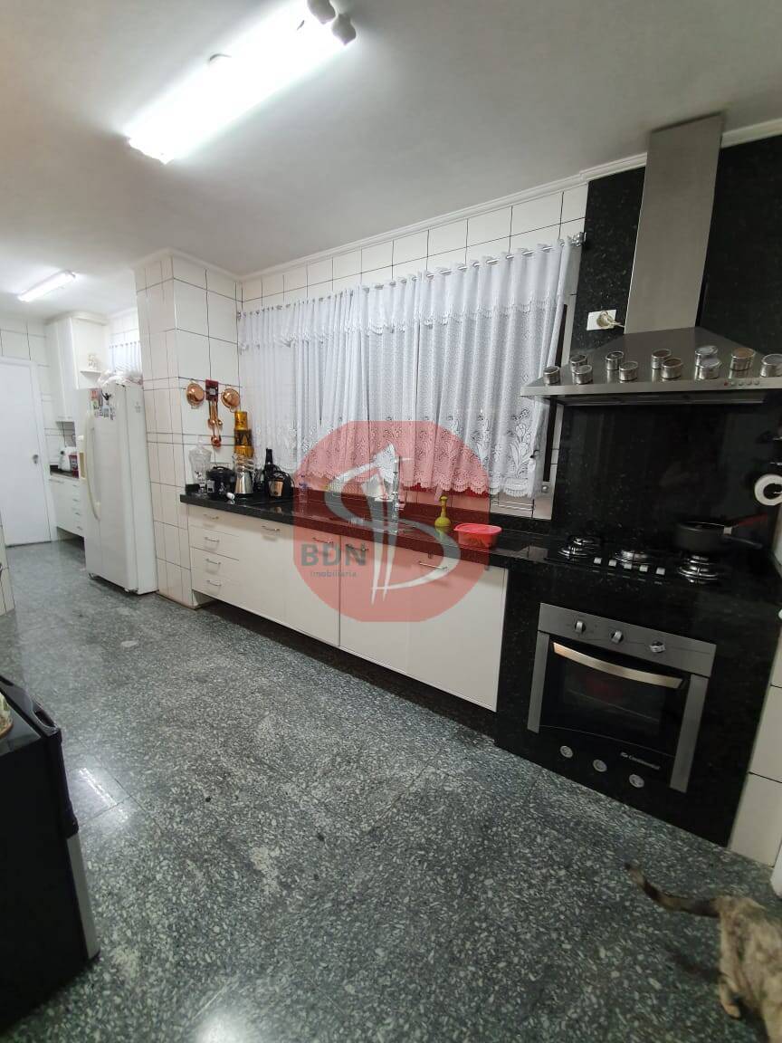 Apartamento à venda com 3 quartos, 122m² - Foto 17