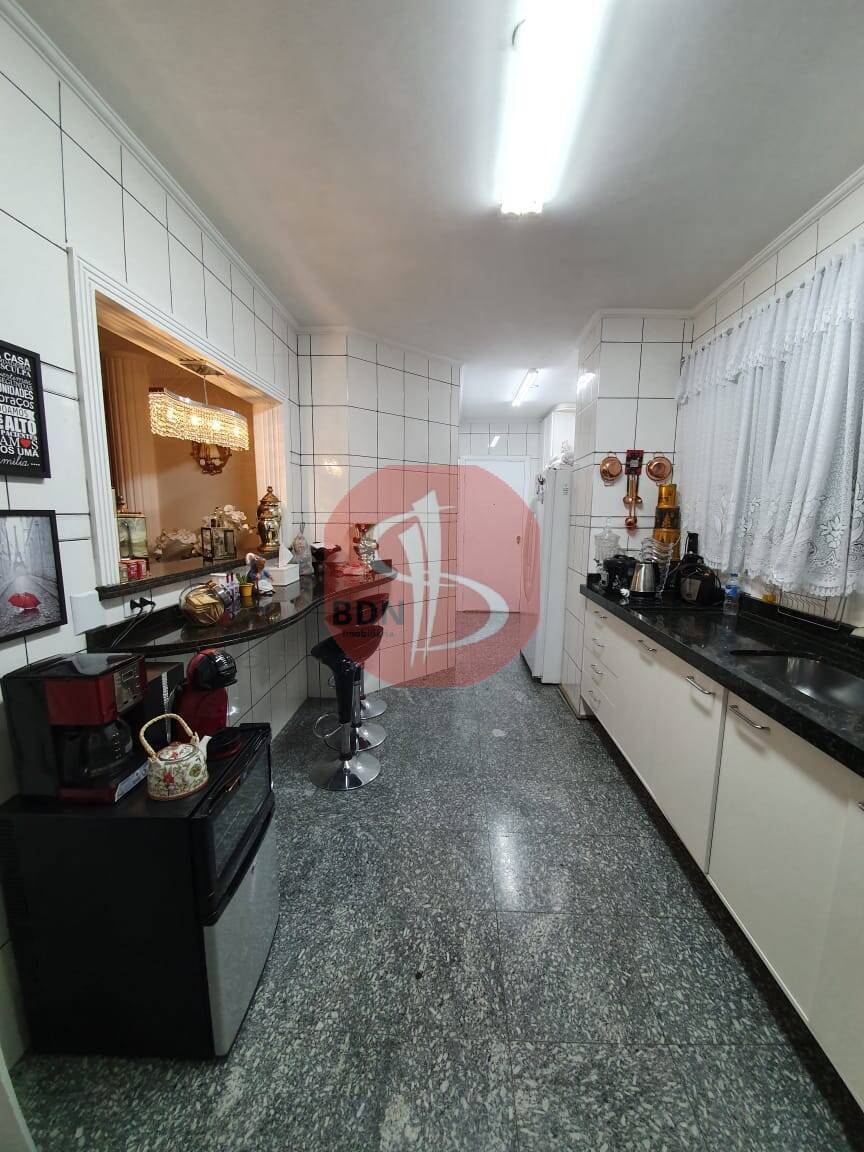 Apartamento à venda com 3 quartos, 122m² - Foto 24