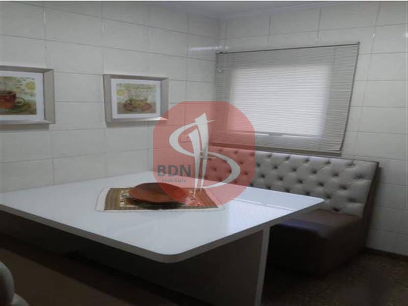 Apartamento à venda com 3 quartos, 137m² - Foto 6