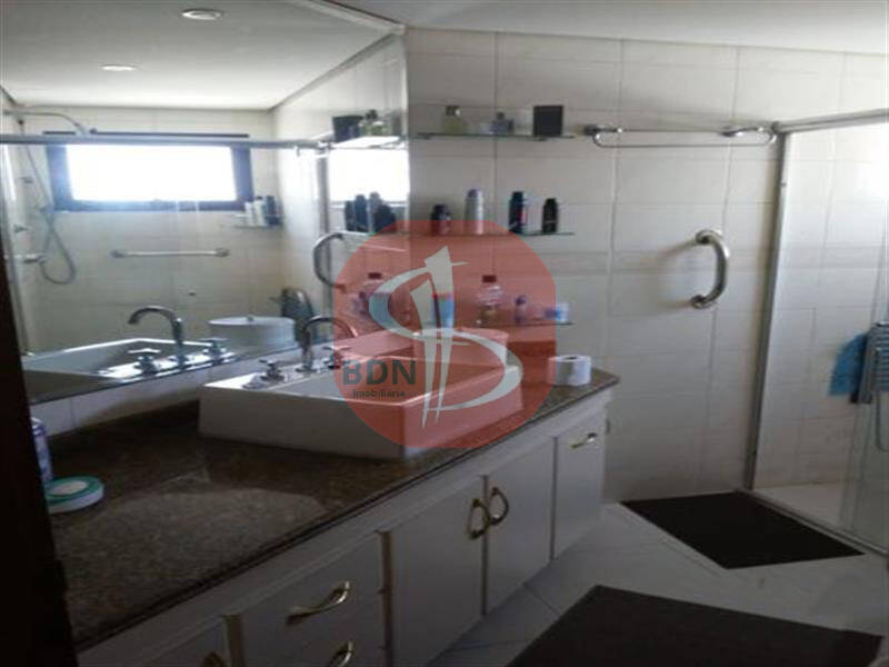 Apartamento à venda com 3 quartos, 137m² - Foto 11