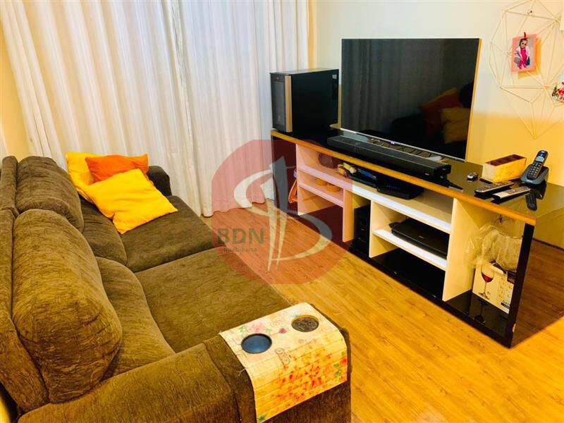 Apartamento à venda com 2 quartos, 65m² - Foto 1