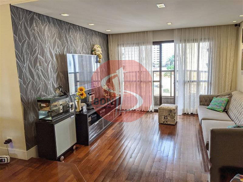 Apartamento à venda com 3 quartos, 134m² - Foto 1