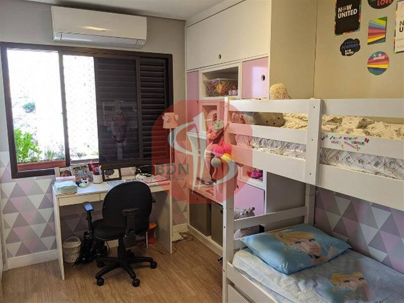 Apartamento à venda com 3 quartos, 134m² - Foto 5