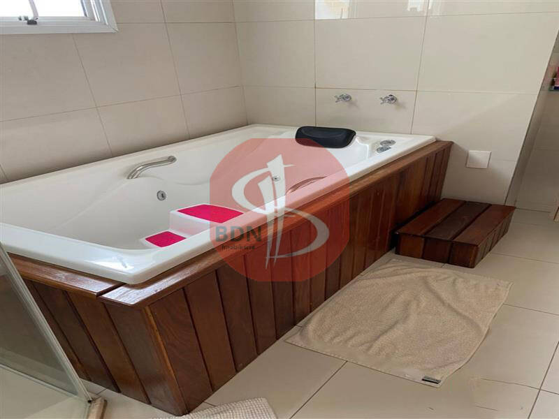 Apartamento à venda com 3 quartos, 264m² - Foto 19