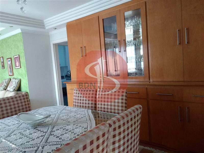 Apartamento à venda com 3 quartos, 135m² - Foto 5