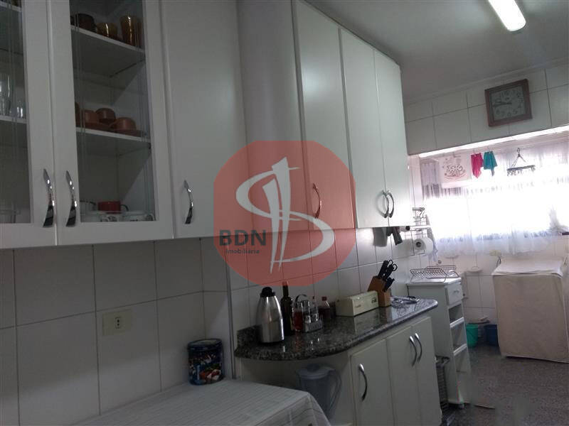 Apartamento à venda com 3 quartos, 135m² - Foto 11