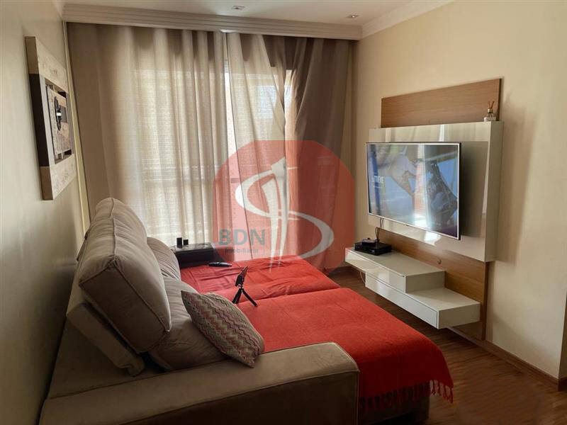 Apartamento à venda com 3 quartos, 72m² - Foto 1