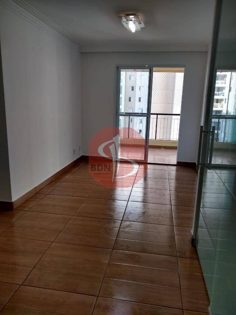 Apartamento à venda com 3 quartos, 83m² - Foto 1