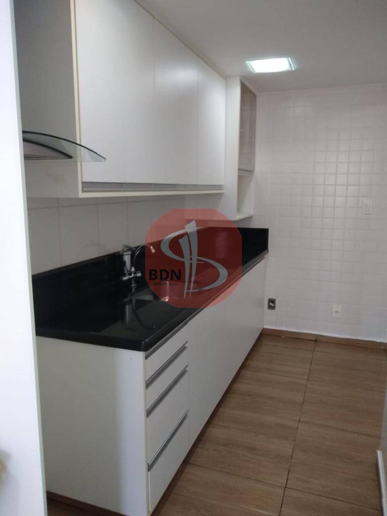 Apartamento à venda com 3 quartos, 83m² - Foto 8