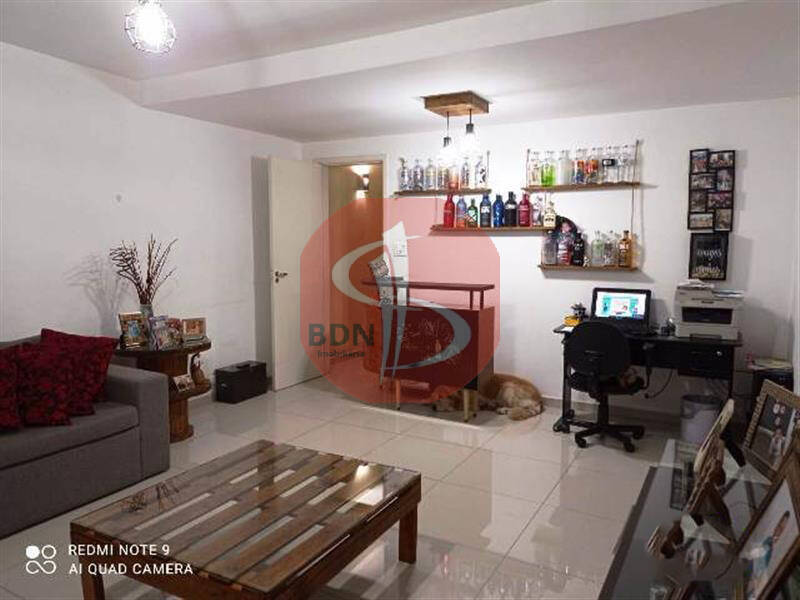 Sobrado à venda com 3 quartos, 210m² - Foto 2