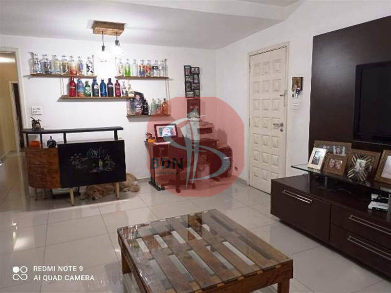 Sobrado à venda com 3 quartos, 210m² - Foto 4