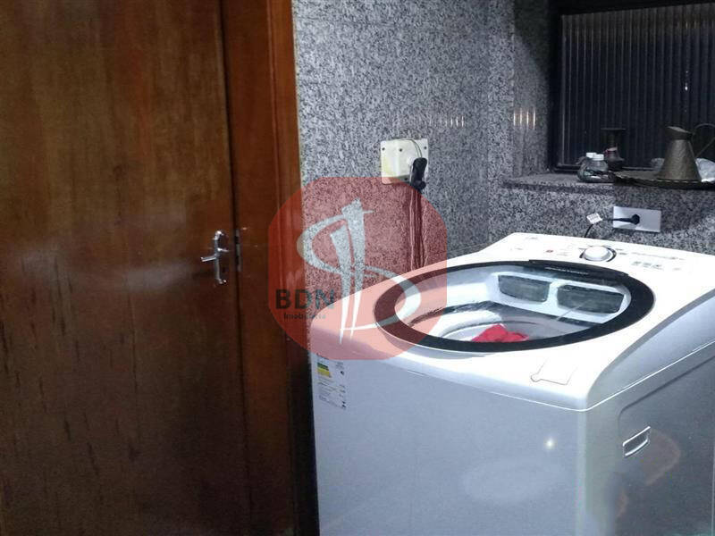 Apartamento à venda com 3 quartos, 85m² - Foto 18