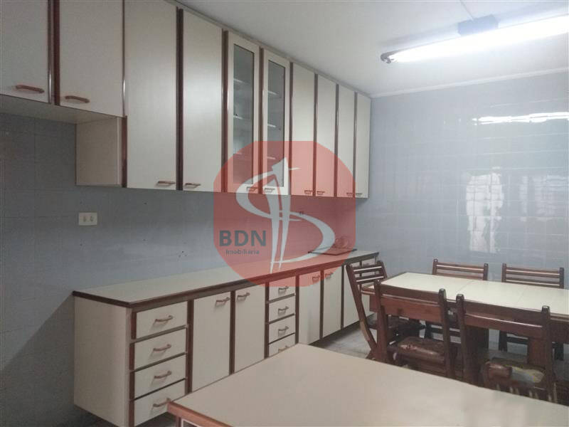 Sobrado à venda com 3 quartos, 130m² - Foto 4