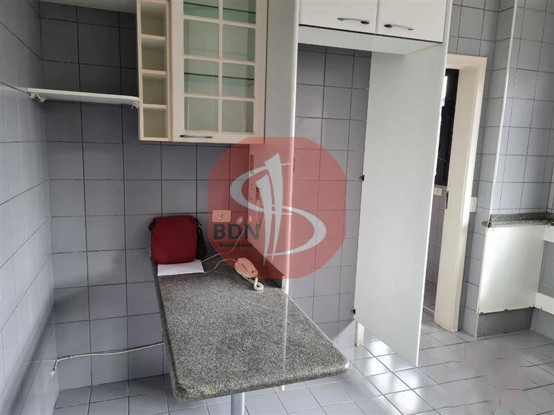 Apartamento à venda com 3 quartos, 105m² - Foto 11