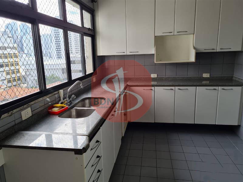 Apartamento à venda com 3 quartos, 105m² - Foto 14