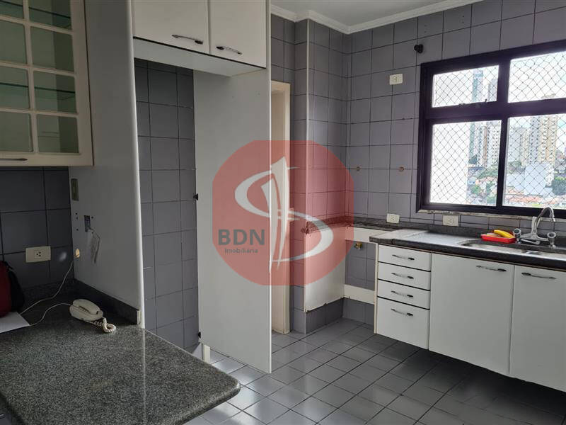 Apartamento à venda com 3 quartos, 105m² - Foto 18