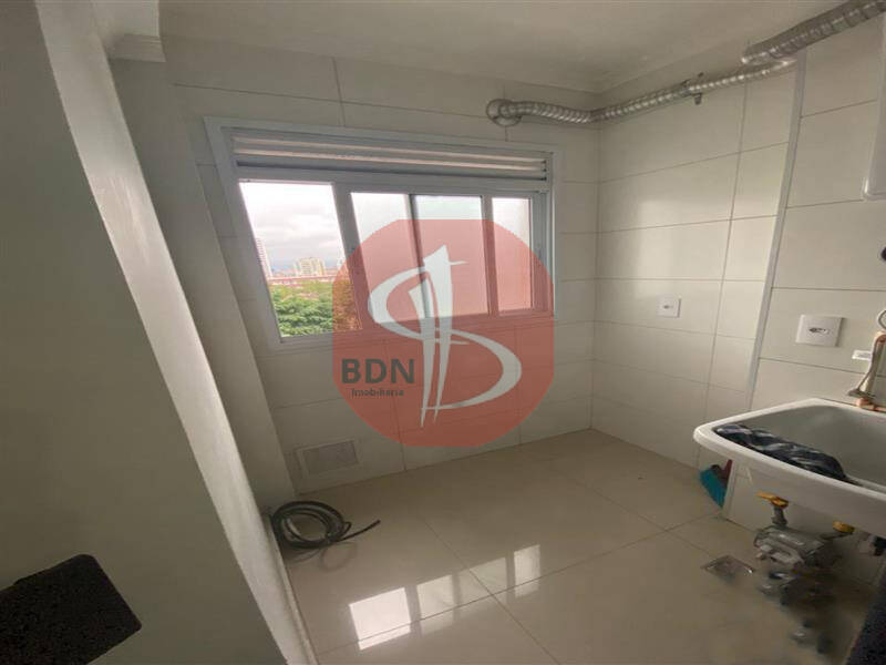 Apartamento à venda com 3 quartos, 70m² - Foto 2