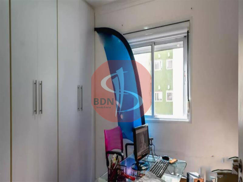 Apartamento à venda com 2 quartos, 77m² - Foto 3